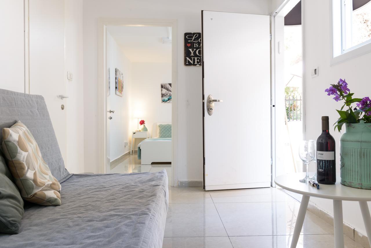 Studio & Apartments On The Beach By Aspentlv Tel Aviv Exterior photo