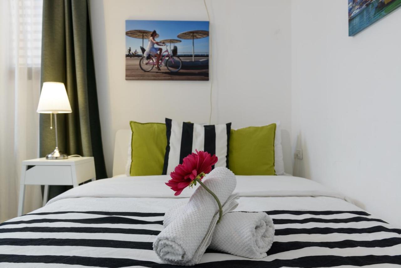 Studio & Apartments On The Beach By Aspentlv Tel Aviv Exterior photo